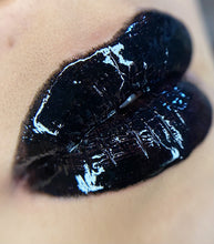 Load image into Gallery viewer, “Arribista” Lip kit (Lipgloss ver.) (copia)