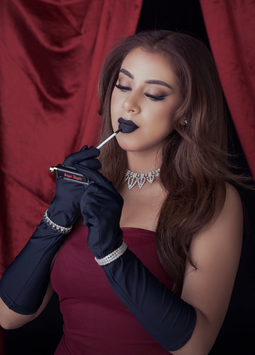 “Arribista” Lip kit (PREVENTA: SE ENVÍA EN 30 DÍAS HÁBILES)