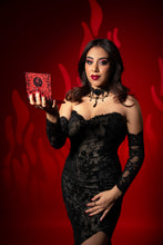 โหลดรูปภาพลงในเครื่องมือใช้ดูของ Gallery “My revenge” Eyeshadow palette
