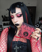 โหลดรูปภาพลงในเครื่องมือใช้ดูของ Gallery “My revenge” Eyeshadow palette
