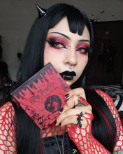 โหลดรูปภาพลงในเครื่องมือใช้ดูของ Gallery “My revenge” Eyeshadow palette
