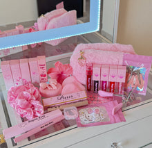 이미지를 갤러리 뷰어에 로드 , “Pretty in pink” Makeup Kit
