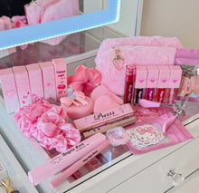 이미지를 갤러리 뷰어에 로드 , “Pretty in pink” Makeup Kit
