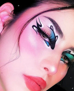 “Angelic Eyes” adhesive eyeliner