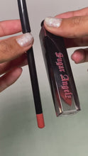 โหลดและเล่นวิดีโอในเครื่องมือดูของแกลเลอรี “Tattoo” Lip kit

