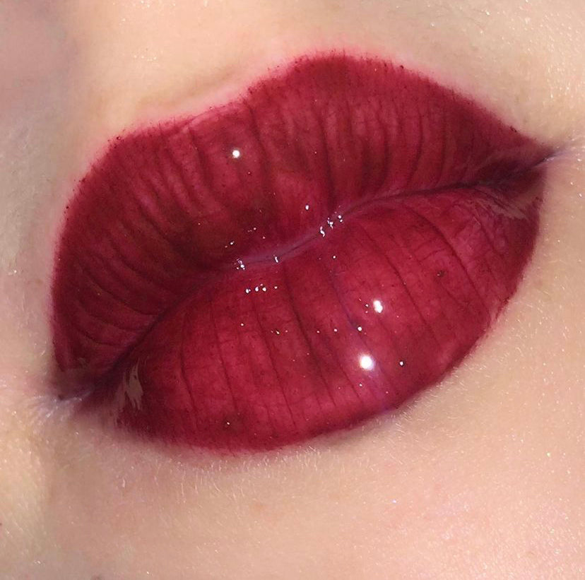 “Victoria” Lipgloss(STOCK)